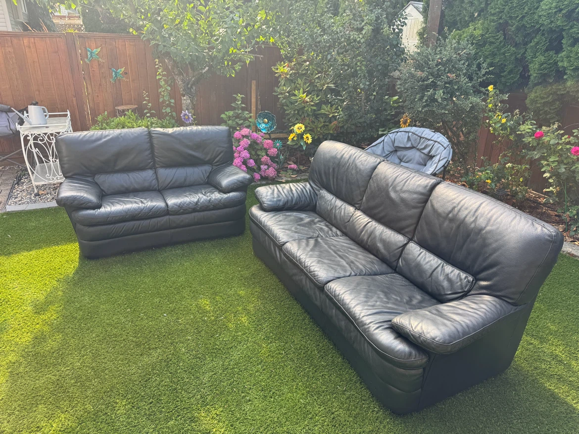 Natuzzi Black Leather Sofa Set (3-seater and 2-seater)