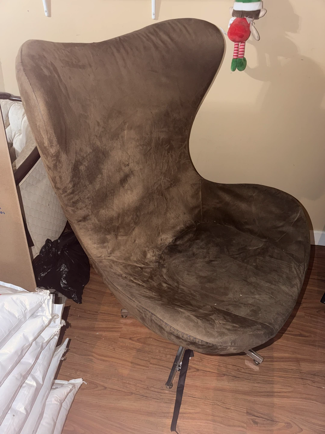 Brown Suede Egg Chair - photo 2