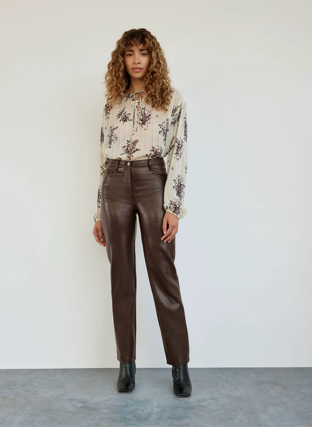 Wilfred "The Melina" Faux Leather Pants Size 4