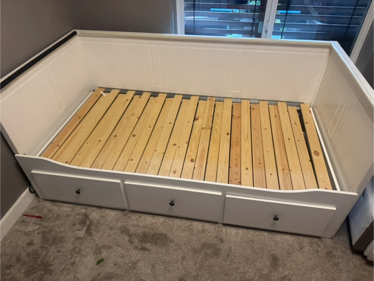 HEMNES Daybed with 3 drawers/2 mattresses/ Like New - photo 2