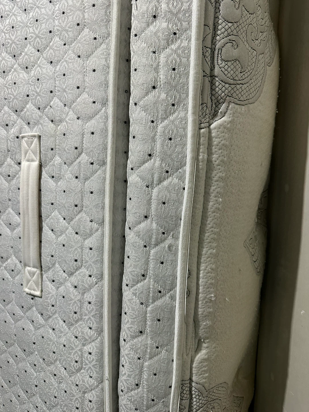 Queen size Beige color Bed Frame with Mattress – Great Condition - photo 4