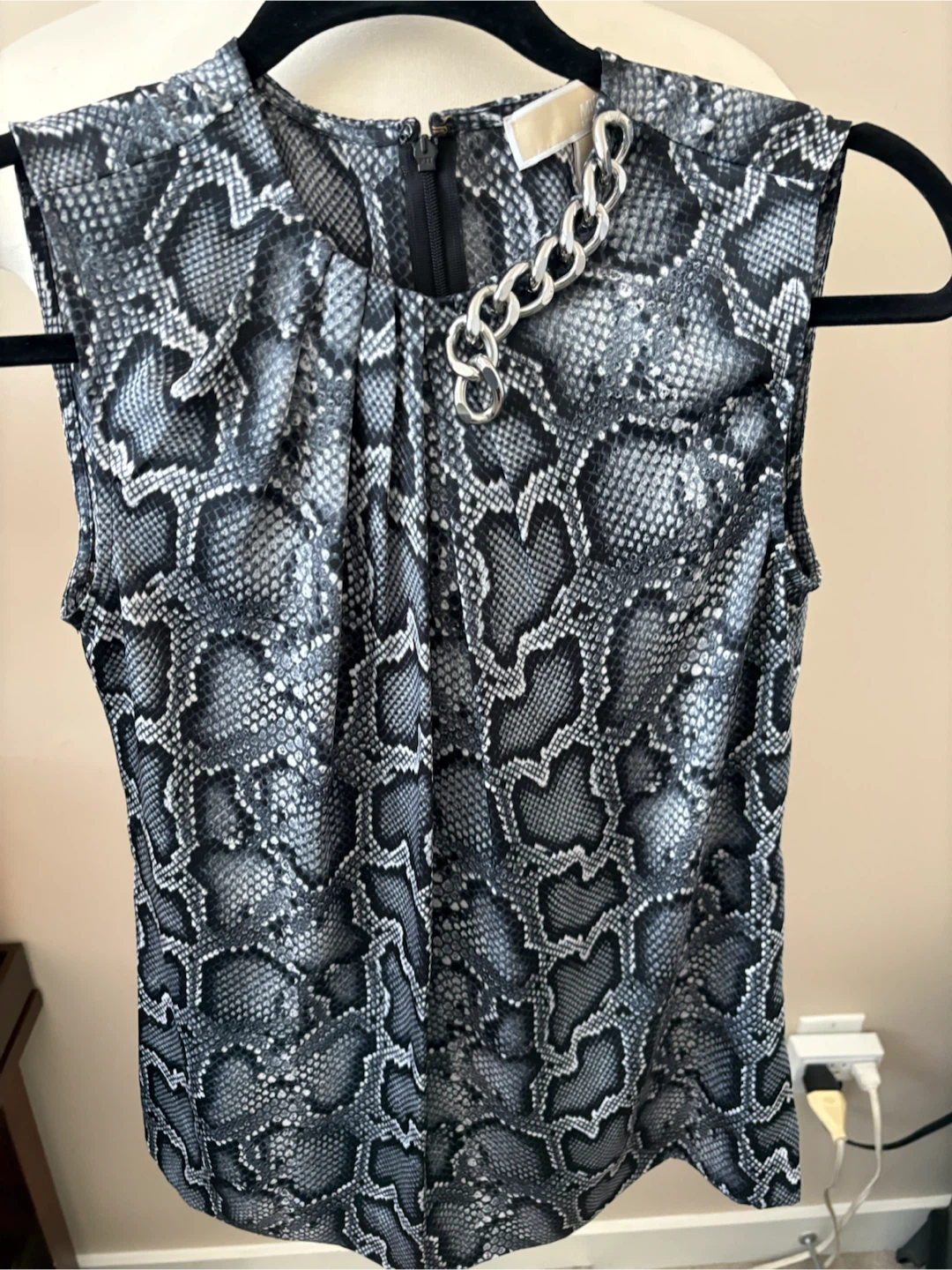 Micheal Kors top