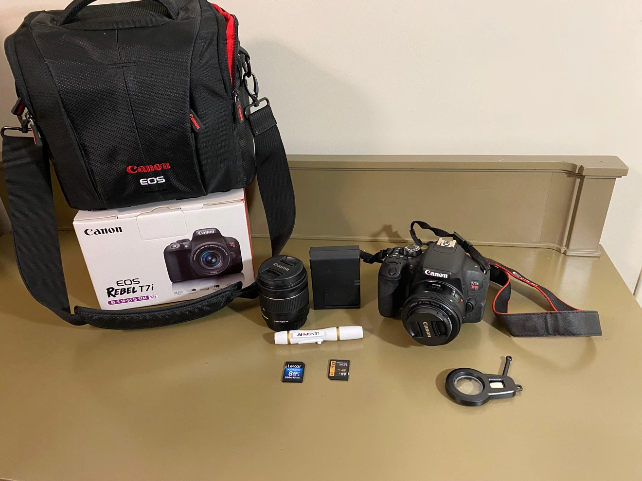 Canon EOS Rebel T7i DSLR Camera Kit