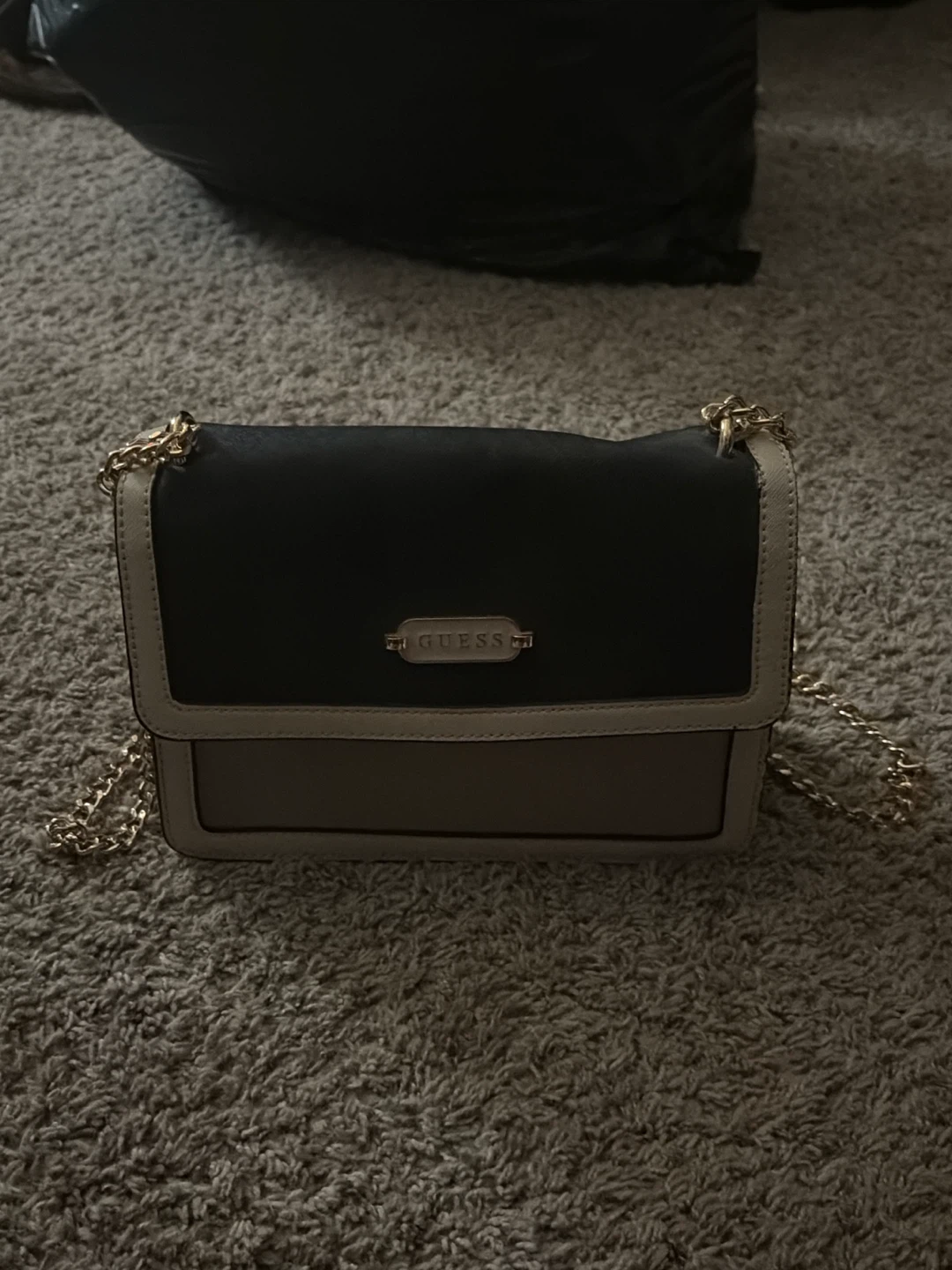 GUESS Chain Shoulder Bag
