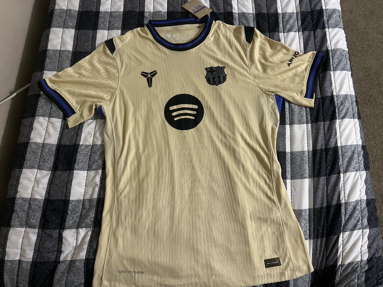Authentic Barcelona 25/26 away jersey