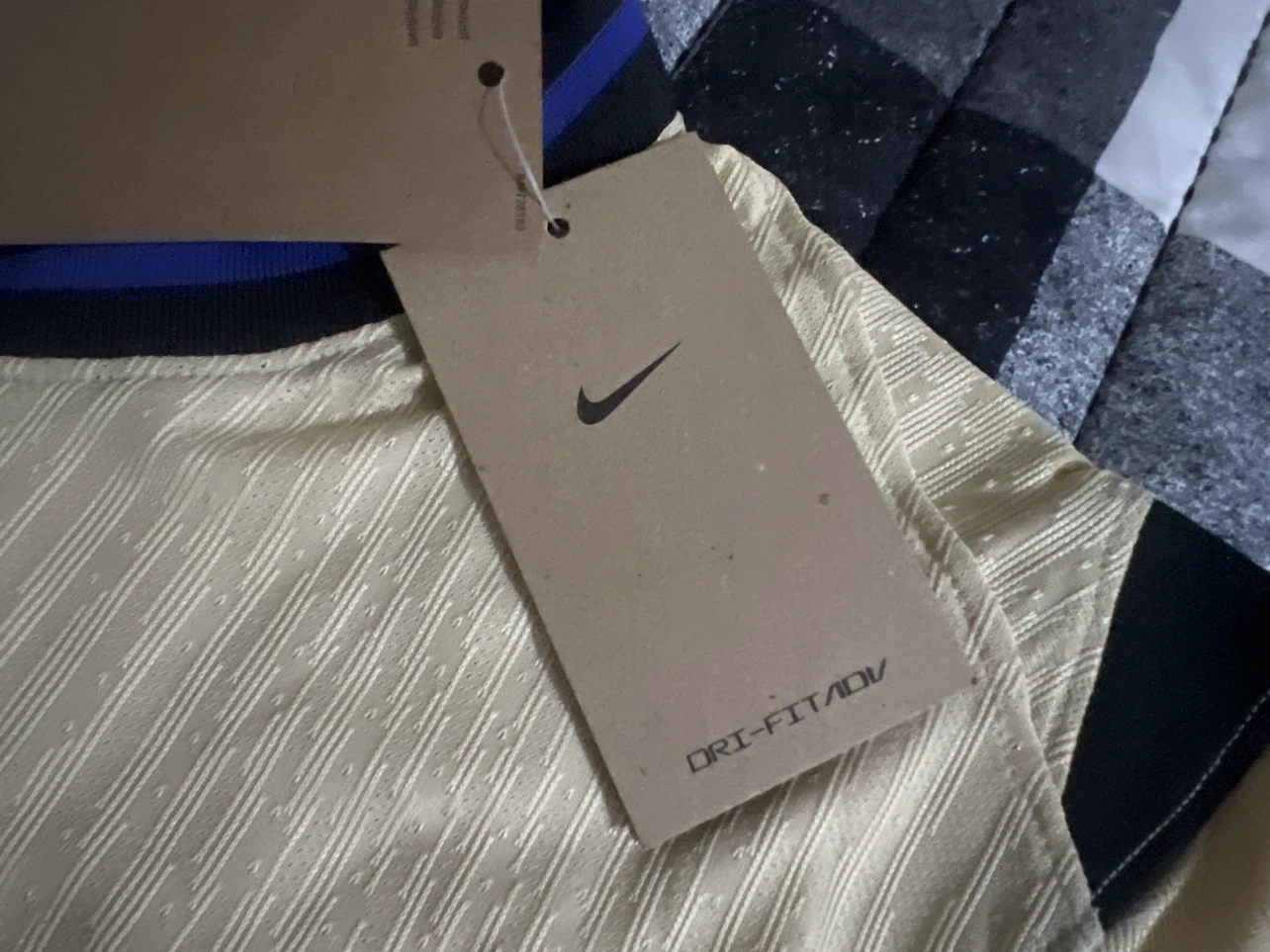 Authentic Barcelona 25/26 away jersey - photo 3