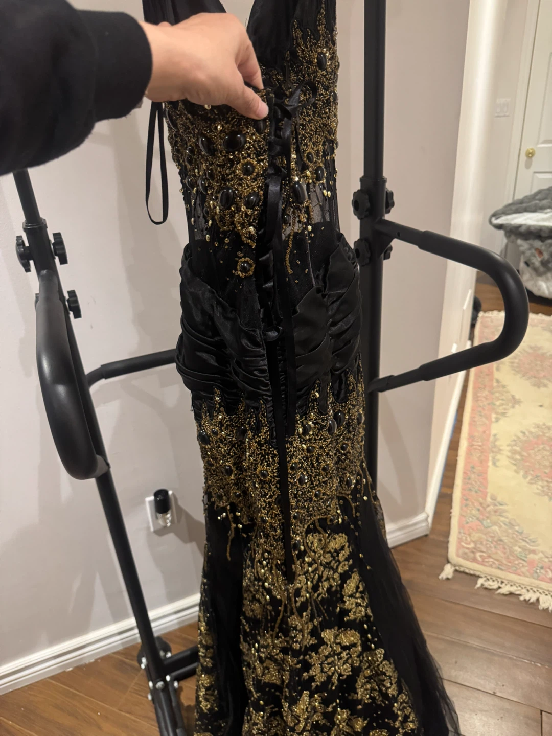 Black and Gold Embellished Formal Gown - photo 2