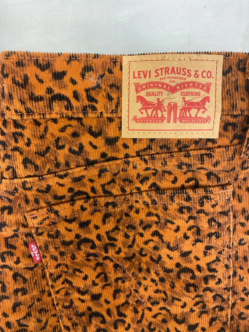 Levi's Premium Wedgie Straight Corduroy Pants - photo 3
