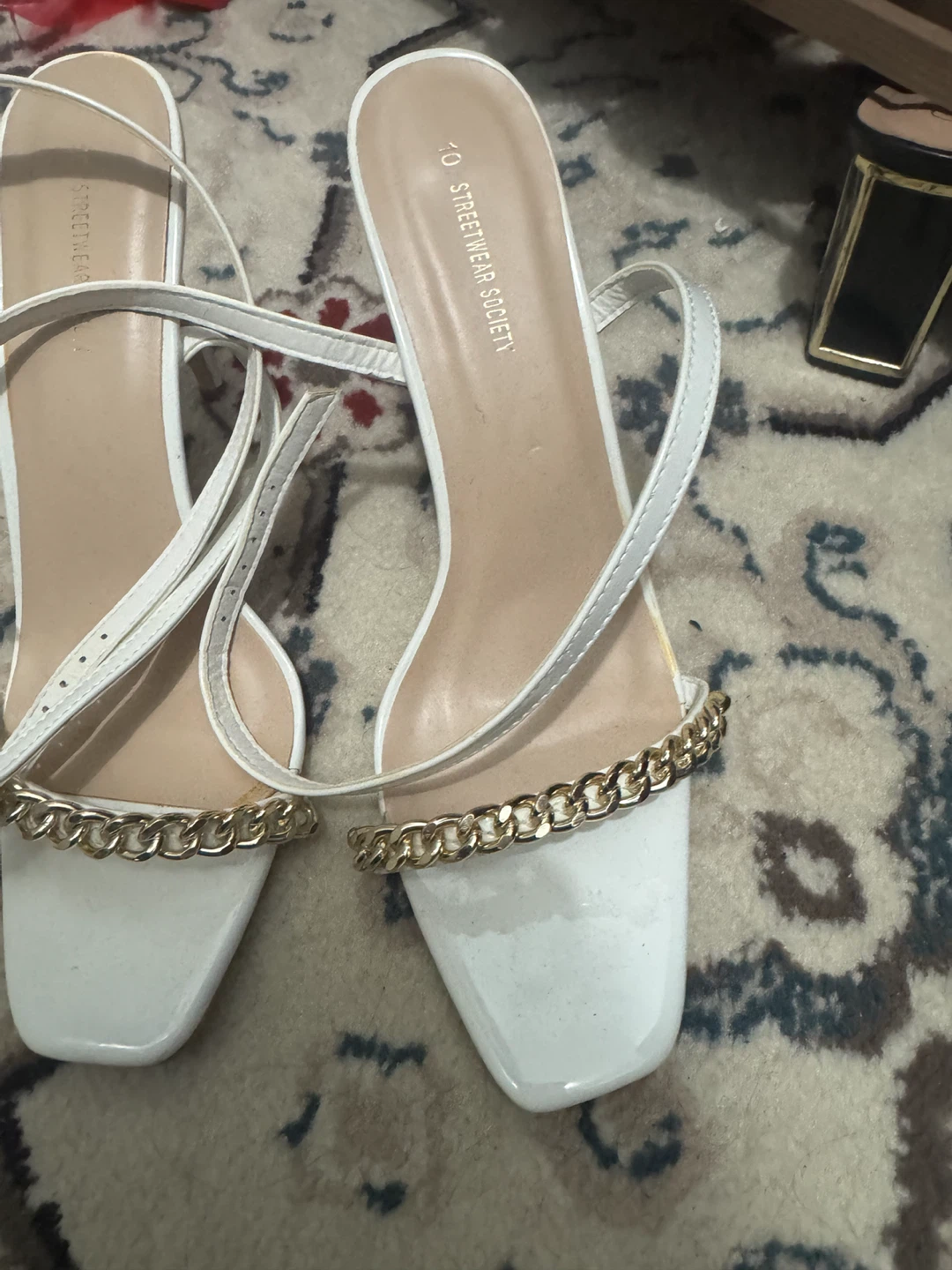 White Chain Detail Heels - Size 10 - photo 5