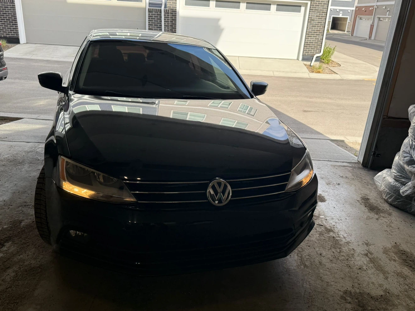 Volkswagen Jetta Sedan - photo 3