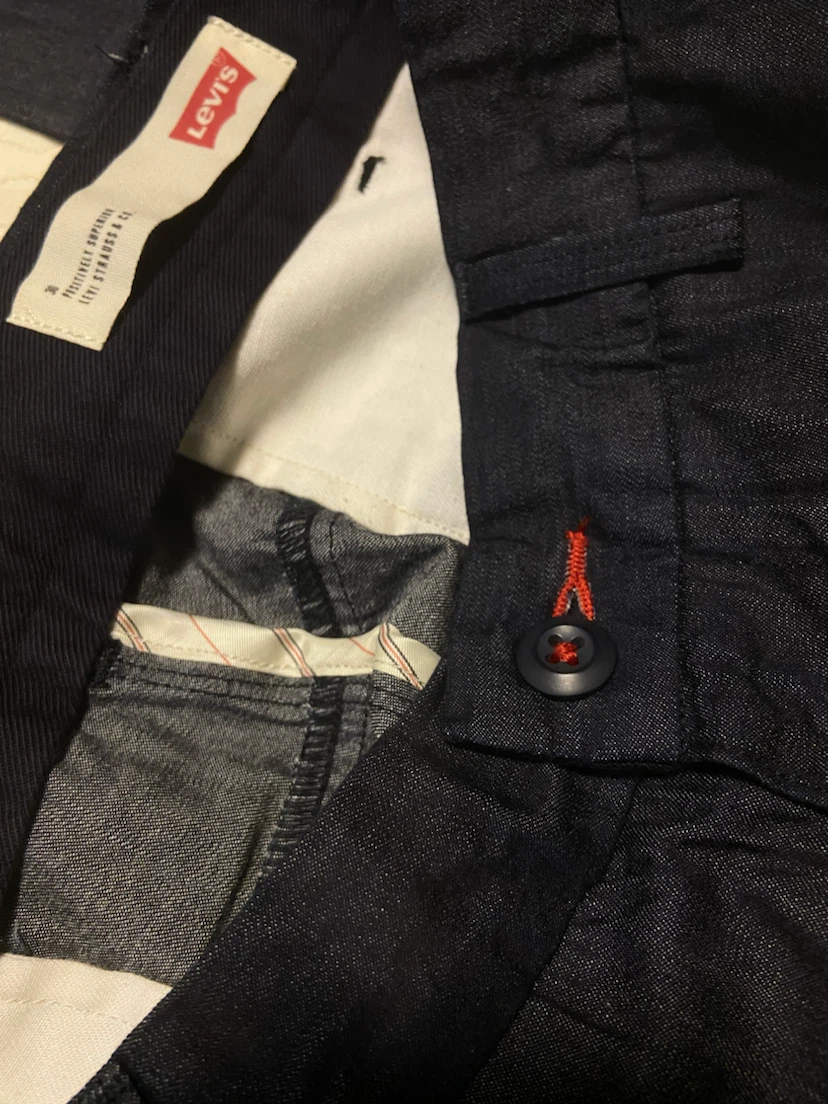 Vintage Levi’s Lightweight Dark Indigo Chino Pants - photo 3