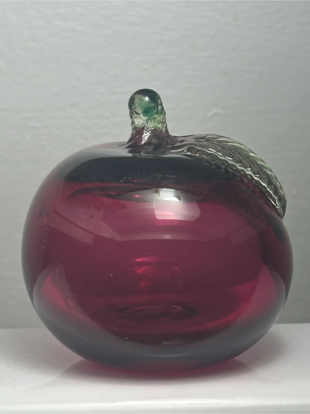 Vintage Rossi Cranberry Glass Apple Made in Canada - photo 3