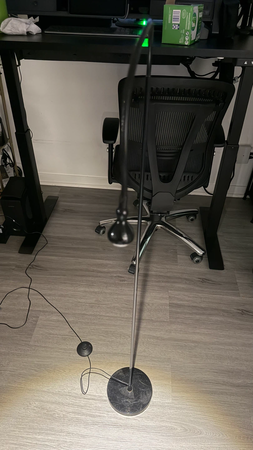 Black Floor Lamp with  Base - photo 2