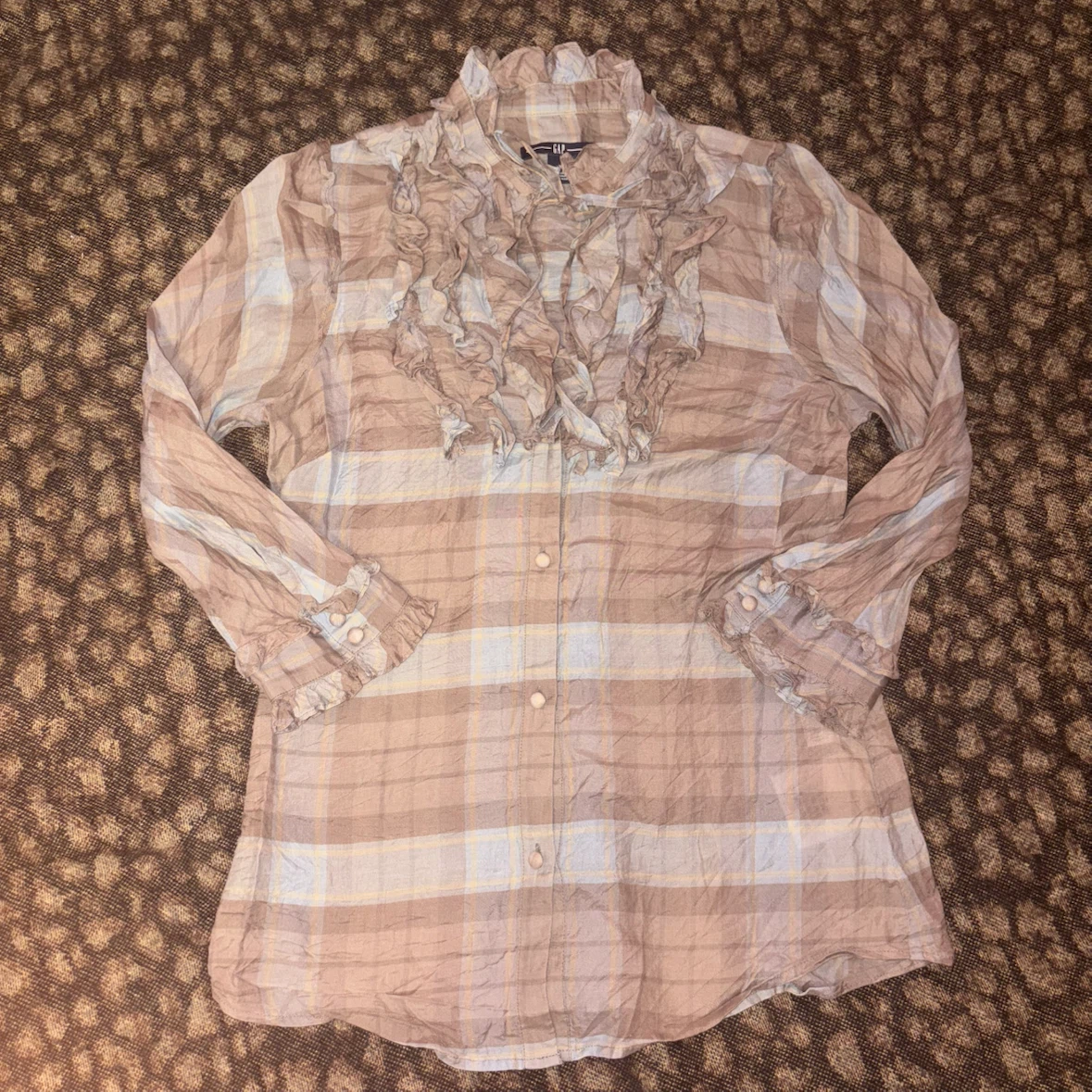 gap plaid ruffle button up - photo 3
