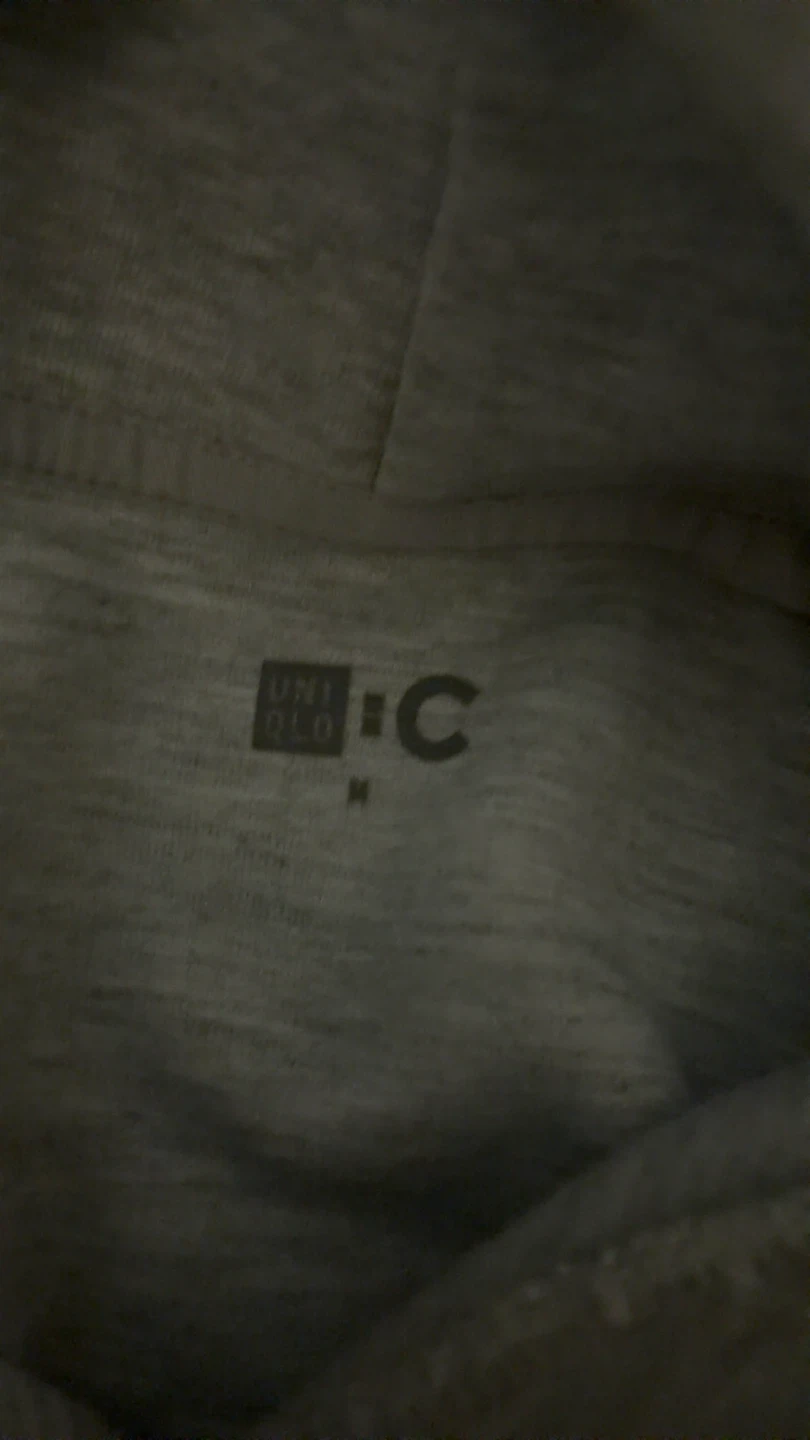 Uniqlo Grey Hoodie - photo 2