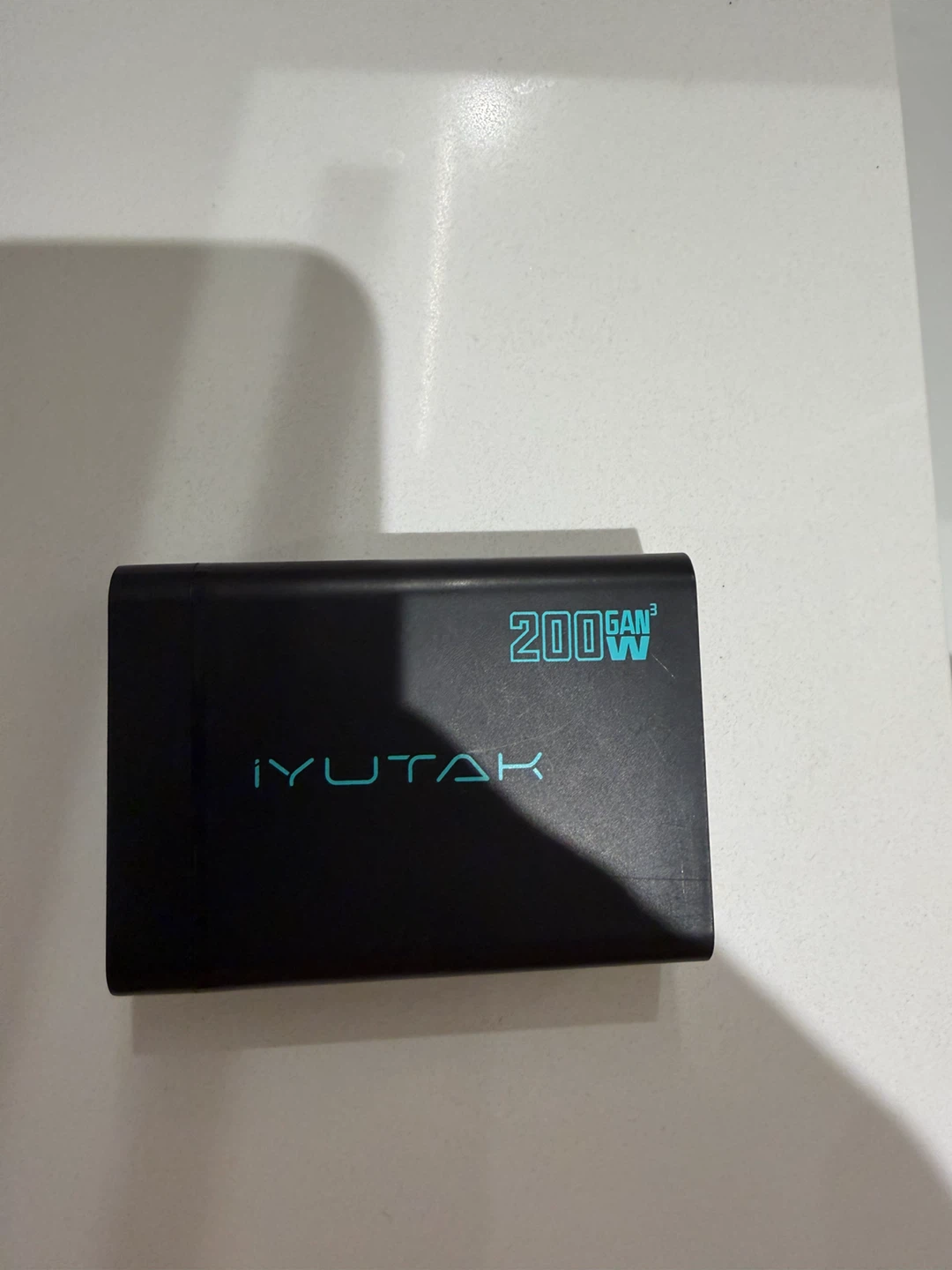 YUTAK 200W GaN Fast Charger
