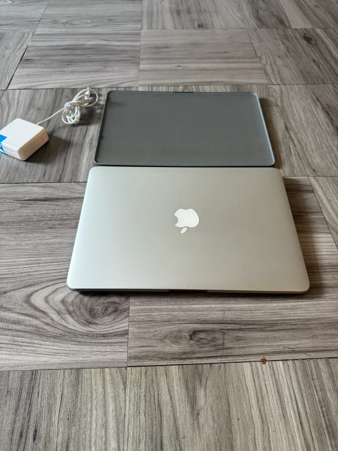 Apple MacBook Air A1466 EMC 2925 - photo 2