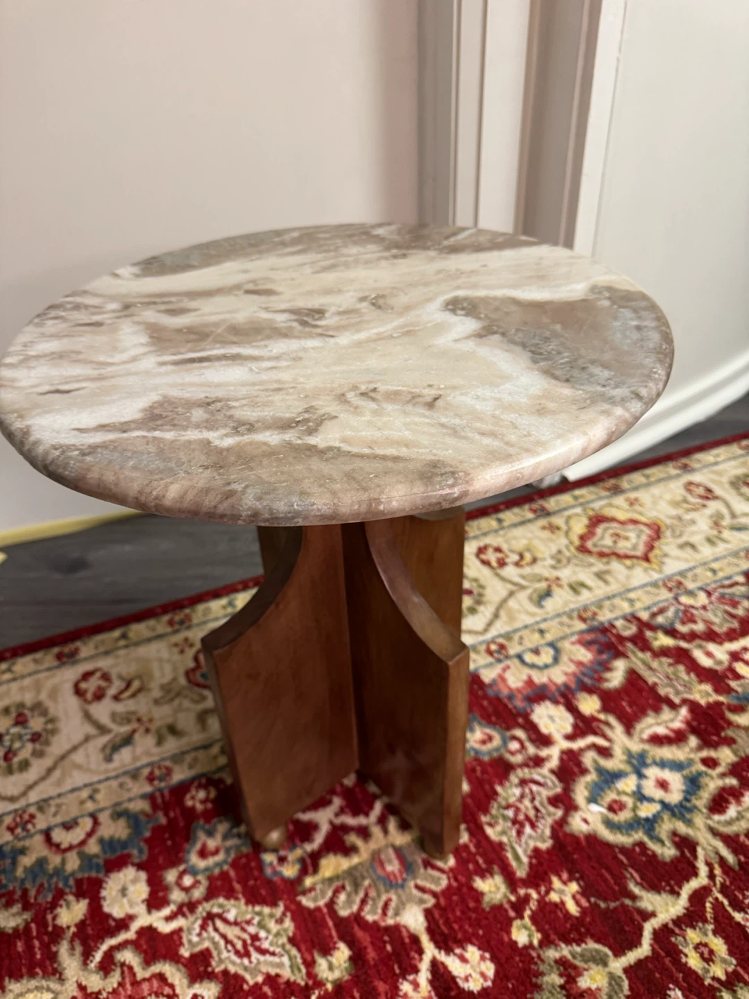 Accent table