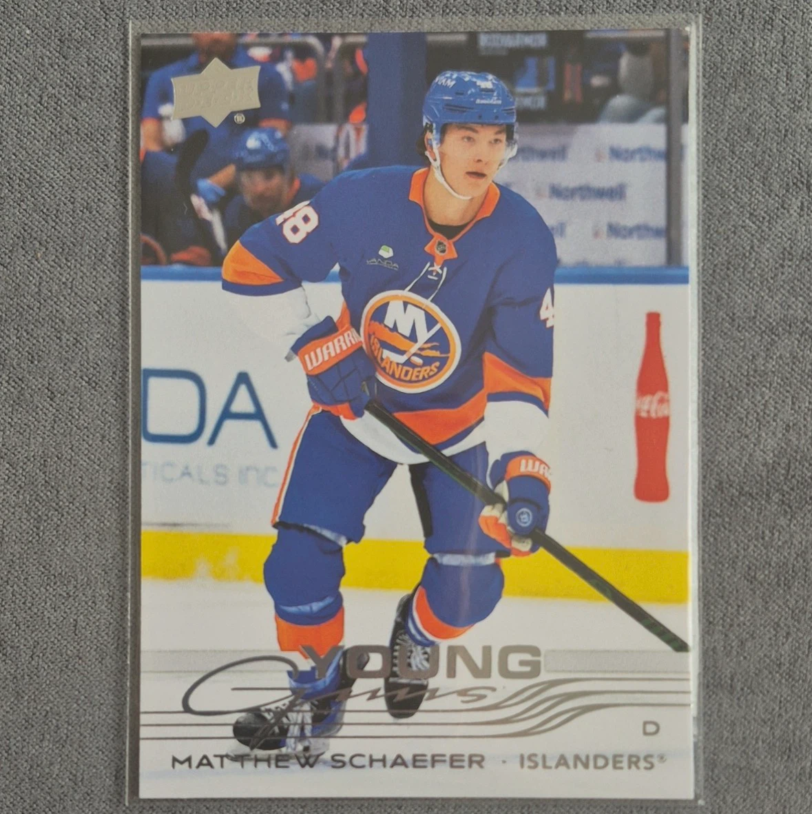 Matthew Schaefer Young Guns Hockey Card