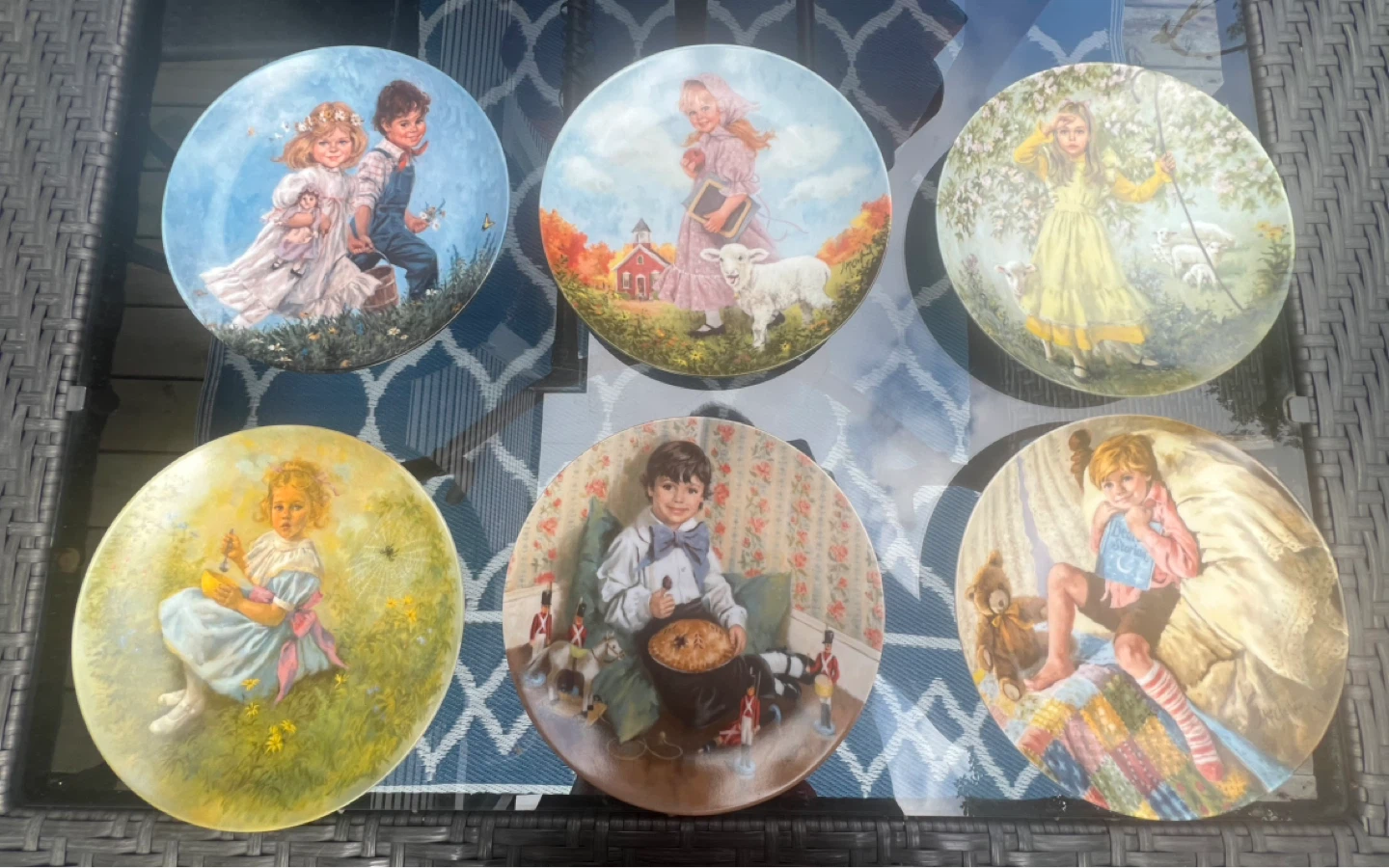 Collection of 6 Decorative Plates