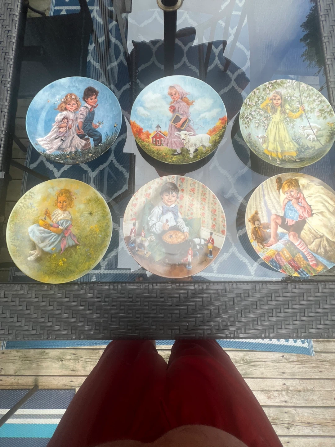 Collection of 6 Decorative Plates - photo 2