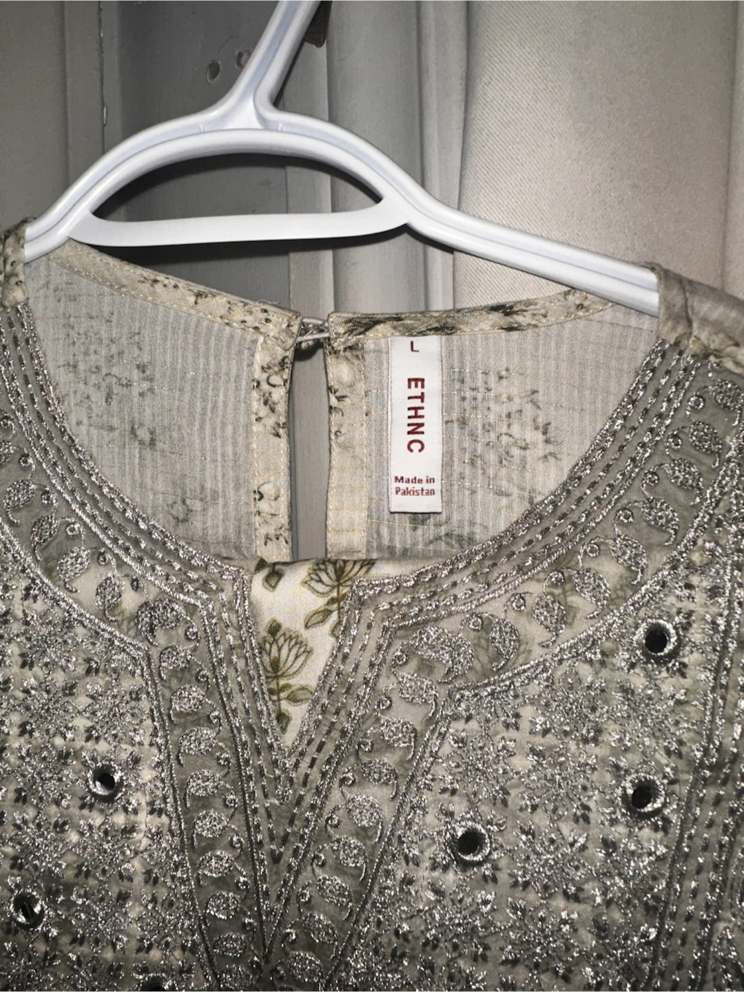 Ethnic 3-Piece Outfit - Size L