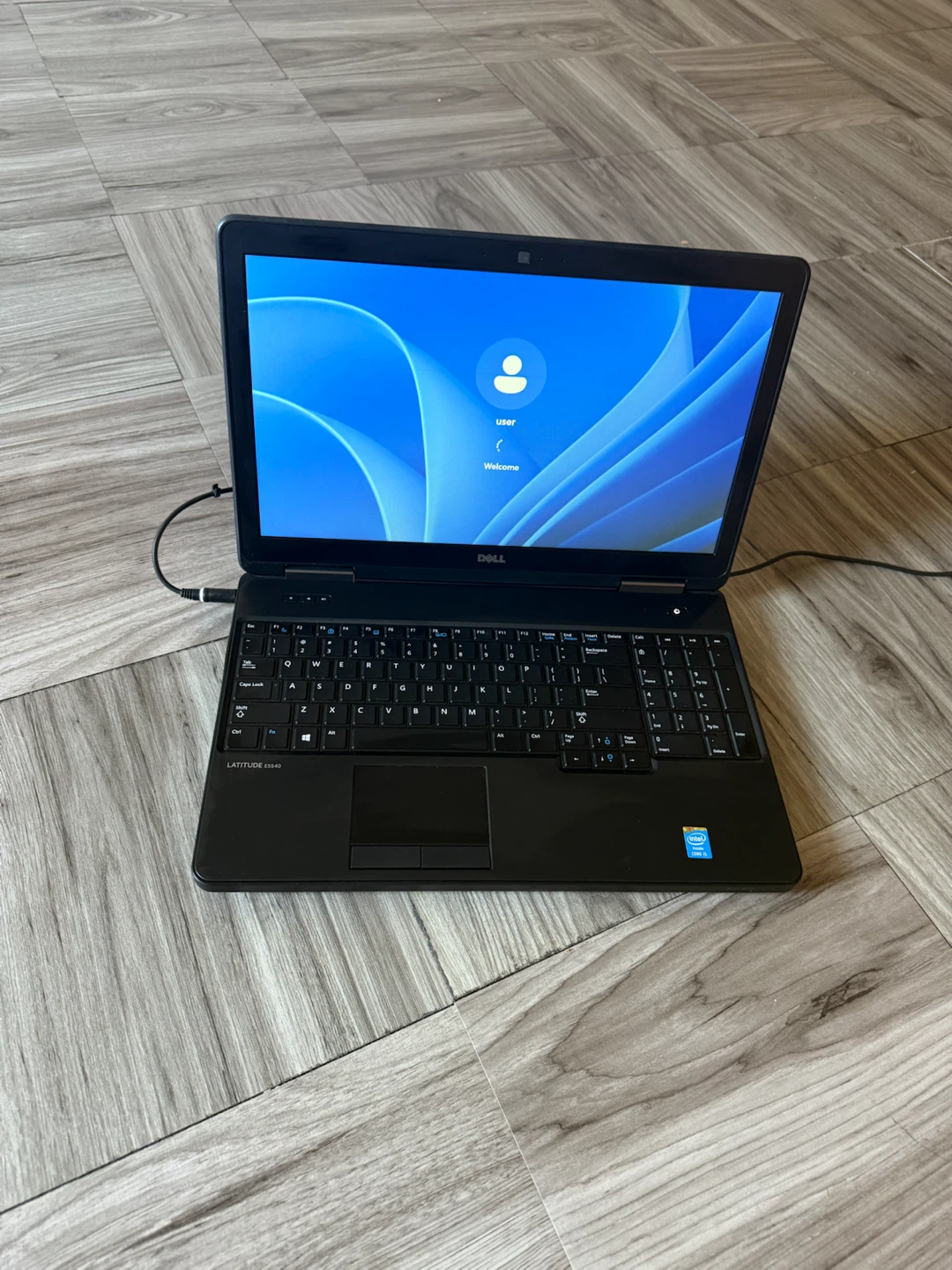 Dell Latitude E5540   i5 with 8GB RAM and 256GB SSD windows 11 - photo 4