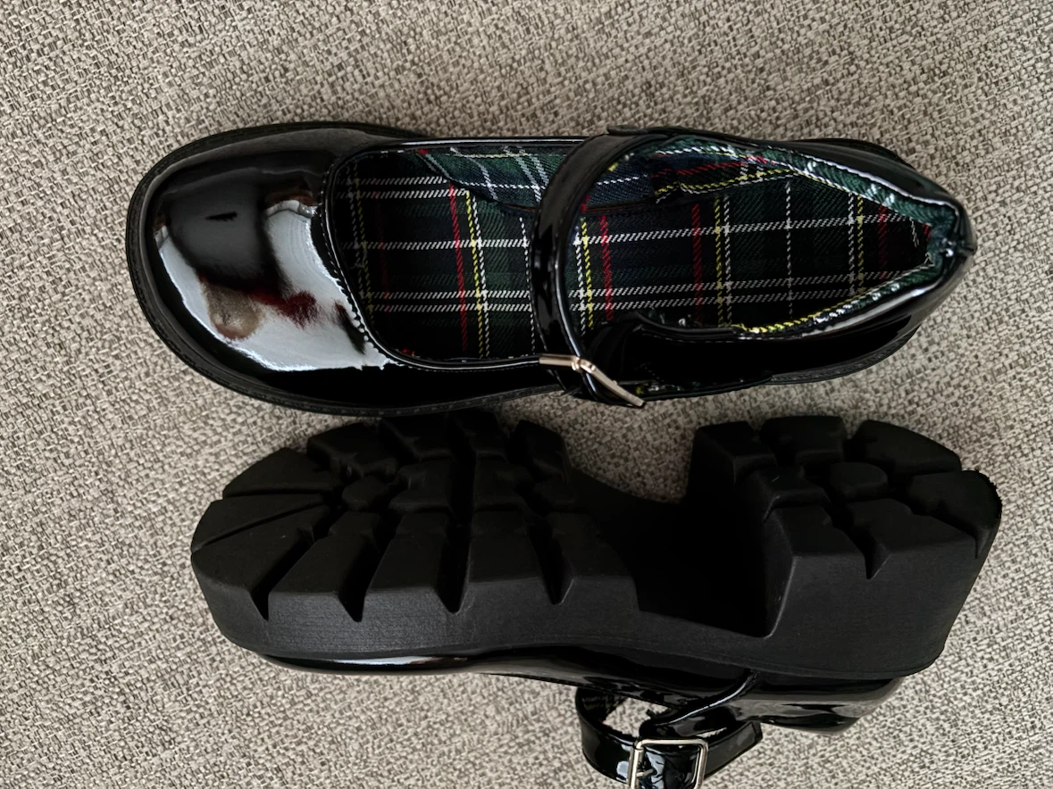 Black Patent Mary Jane Platform Shoes - photo 2