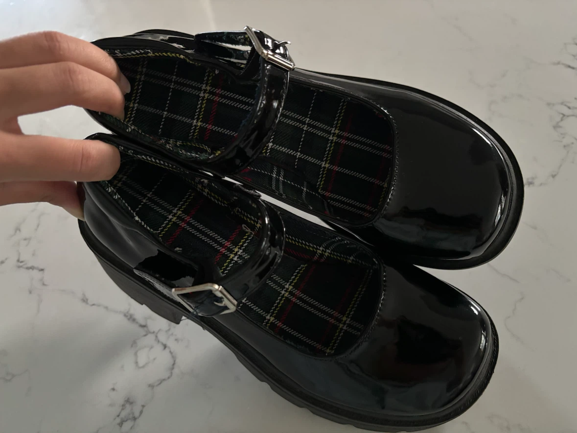 Black Patent Mary Jane Platform Shoes - photo 4