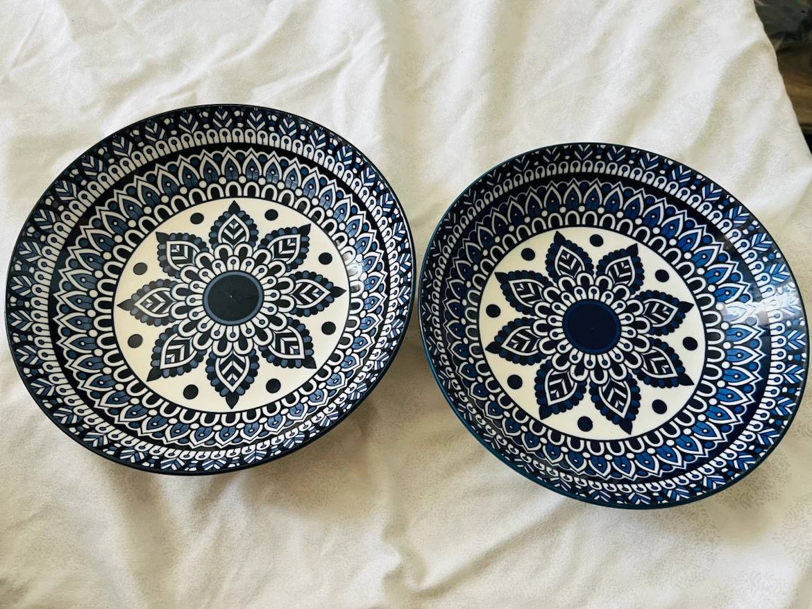 2 Decorative Blue and White Plates