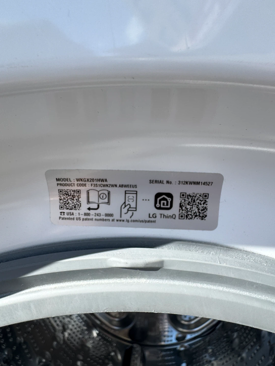 LG ThinQ Washer and Dryer gas Combo 27 inch and 72 high - photo 3