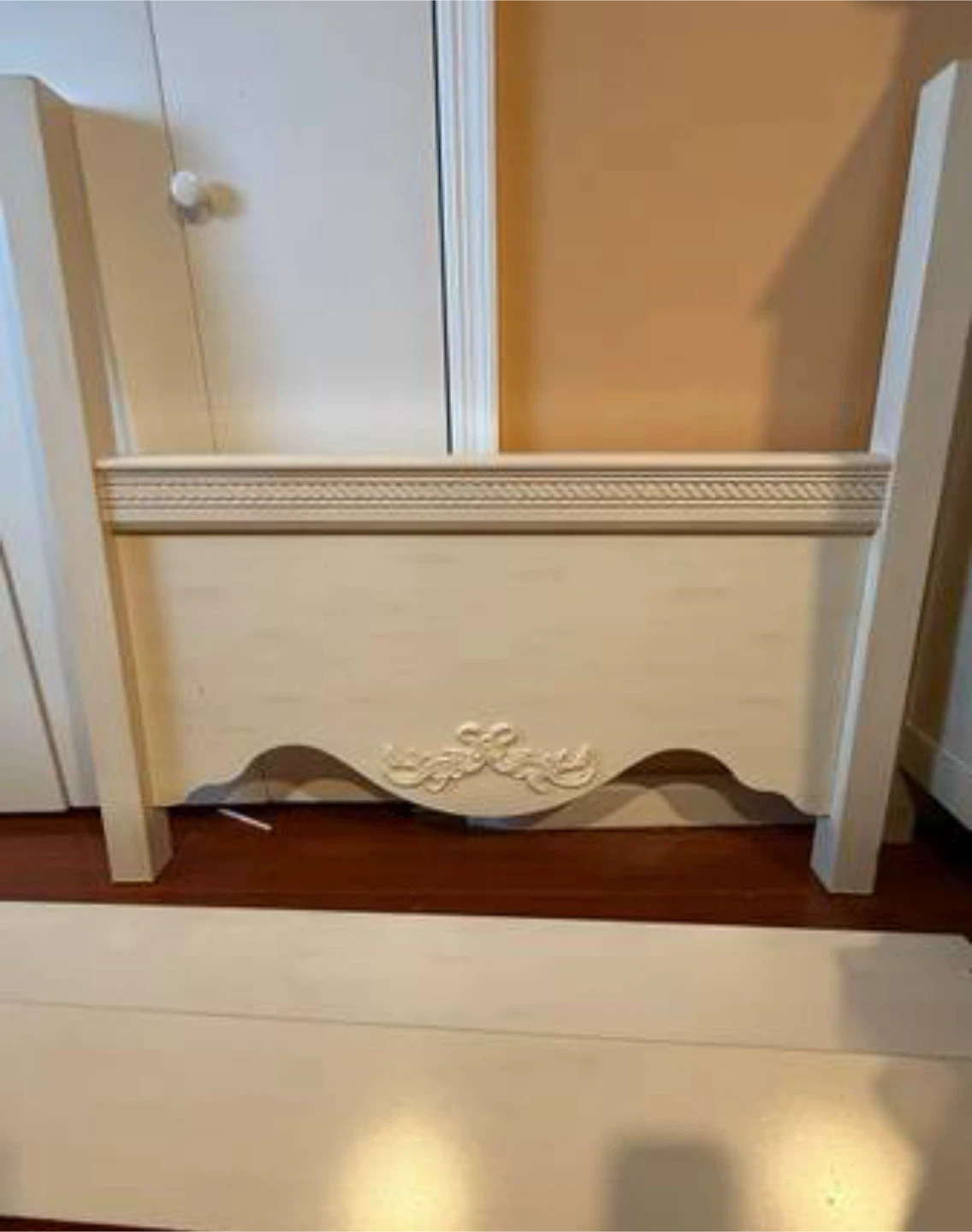 Antique Style Twin Headboard,sideboard and Footboard Set - photo 4