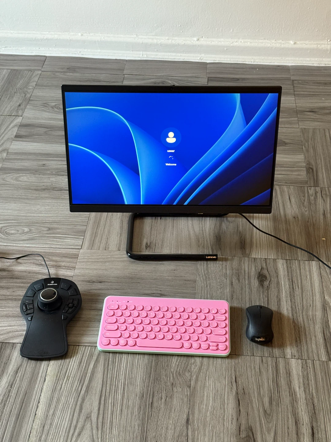 Lenovo All-in-One Computer with Intel Pentium Silver - photo 2