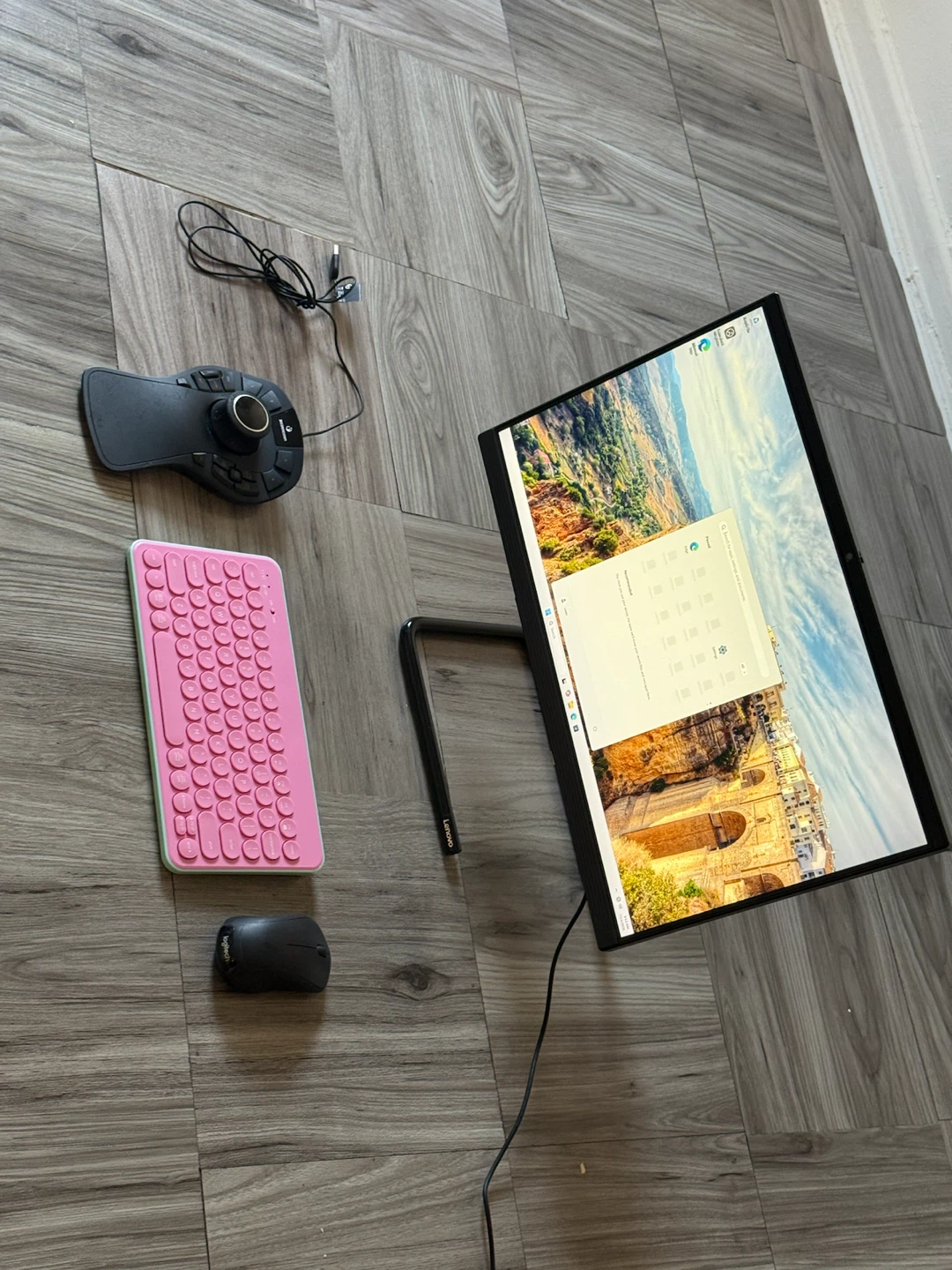 Lenovo All-in-One Computer with Intel Pentium Silver - photo 3