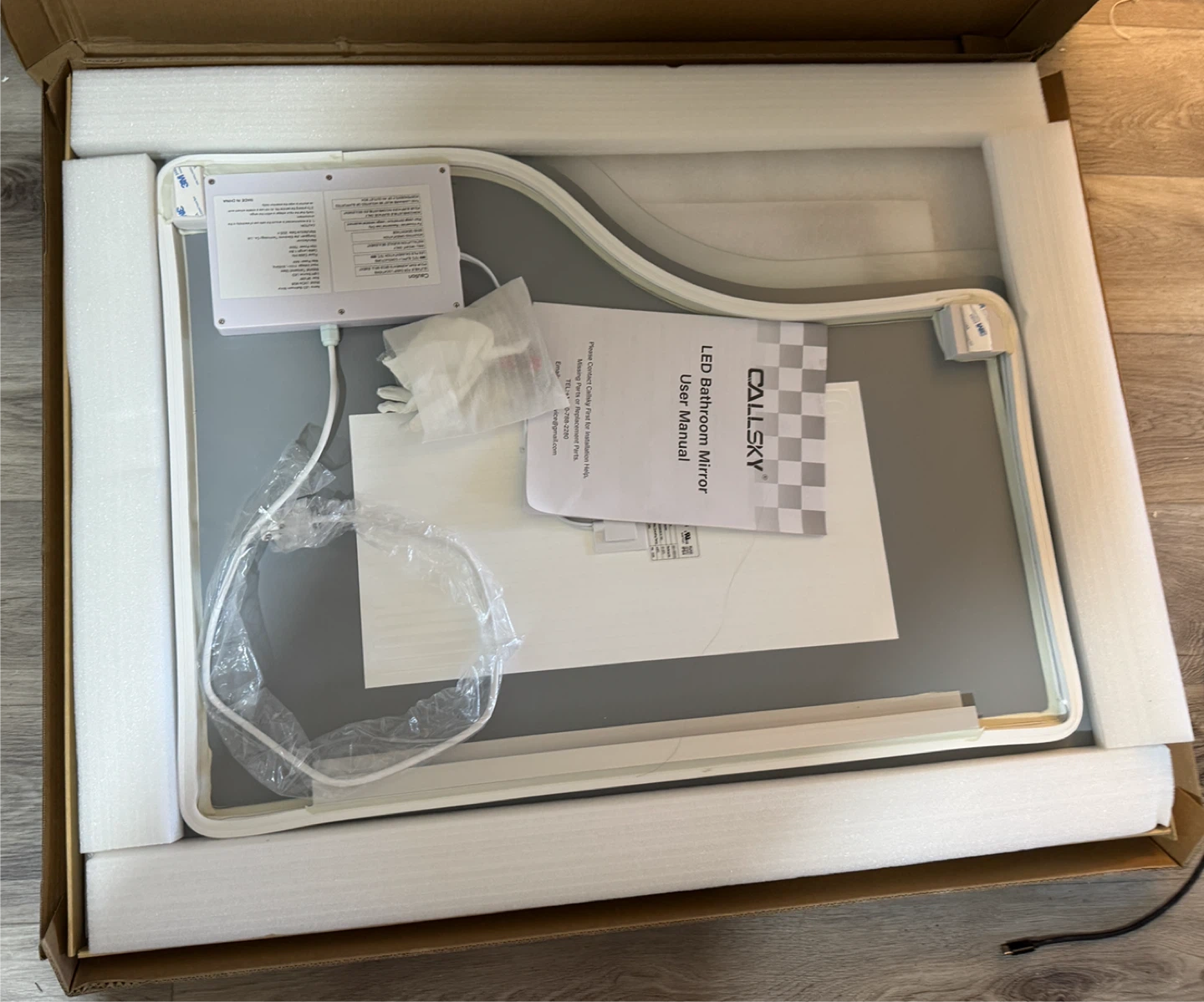 Open box 28”x36” LED Bathroom Mirror - photo 5