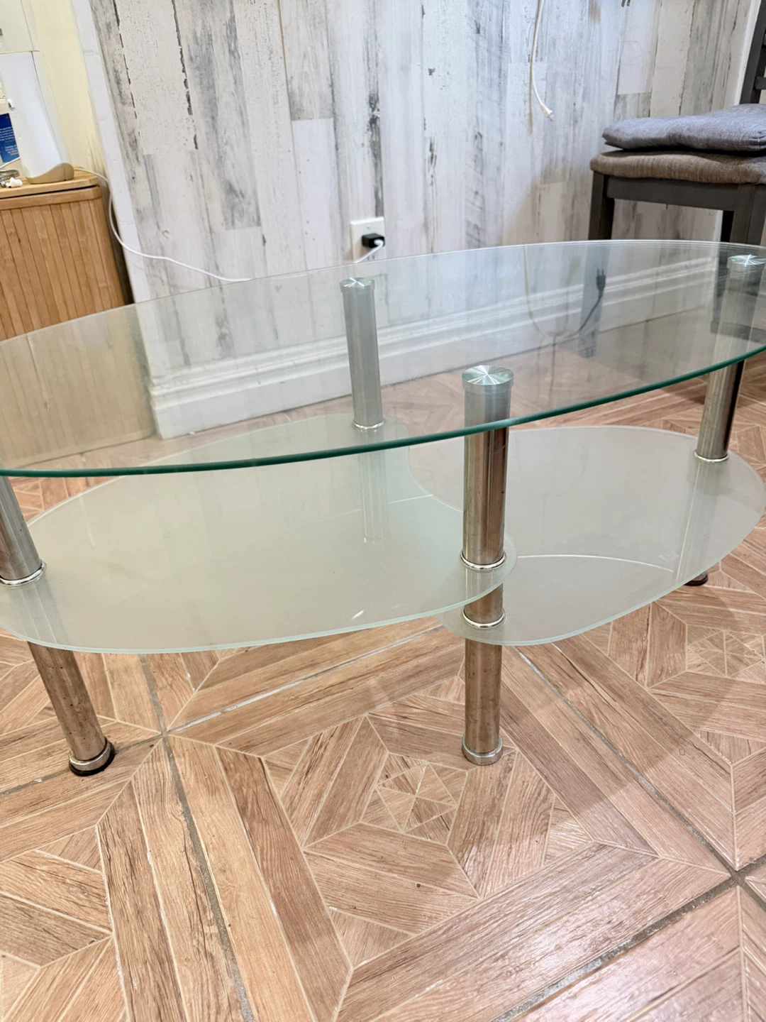 Oval Glass Coffee Table - photo 2