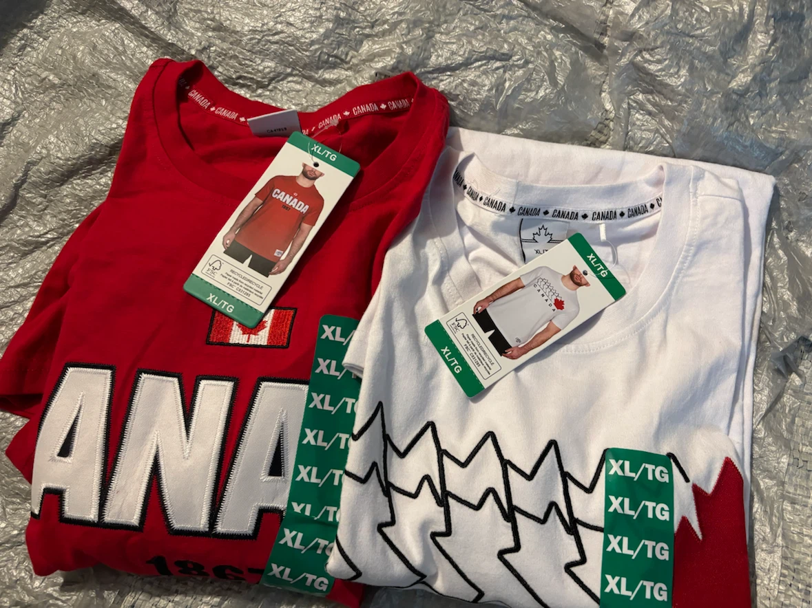 Canada Themed T-Shirts - XL/TG