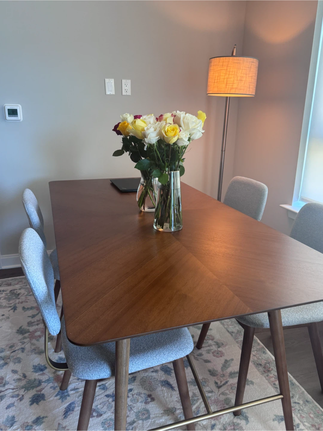 Lily Dining Set from Castlery Modern Dining Table - photo 4