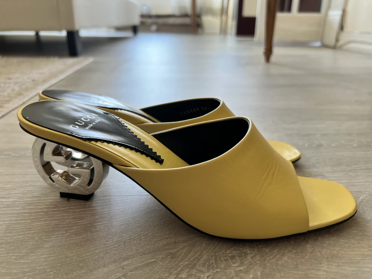 Gucci Yellow Leather Mules with Silver Horsebit Heel Size 39 - photo 3