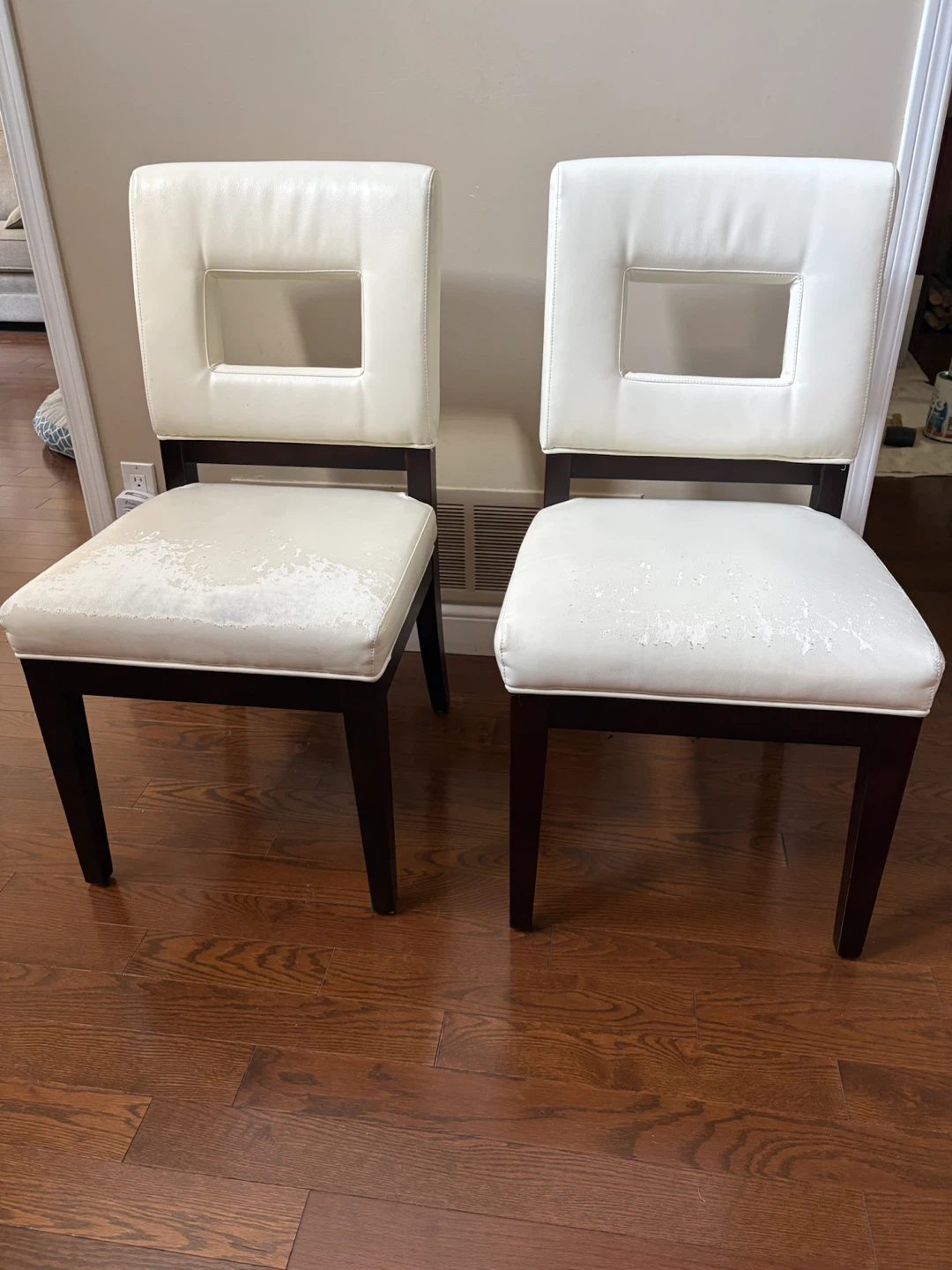 Set of 2 White Dining Chairs