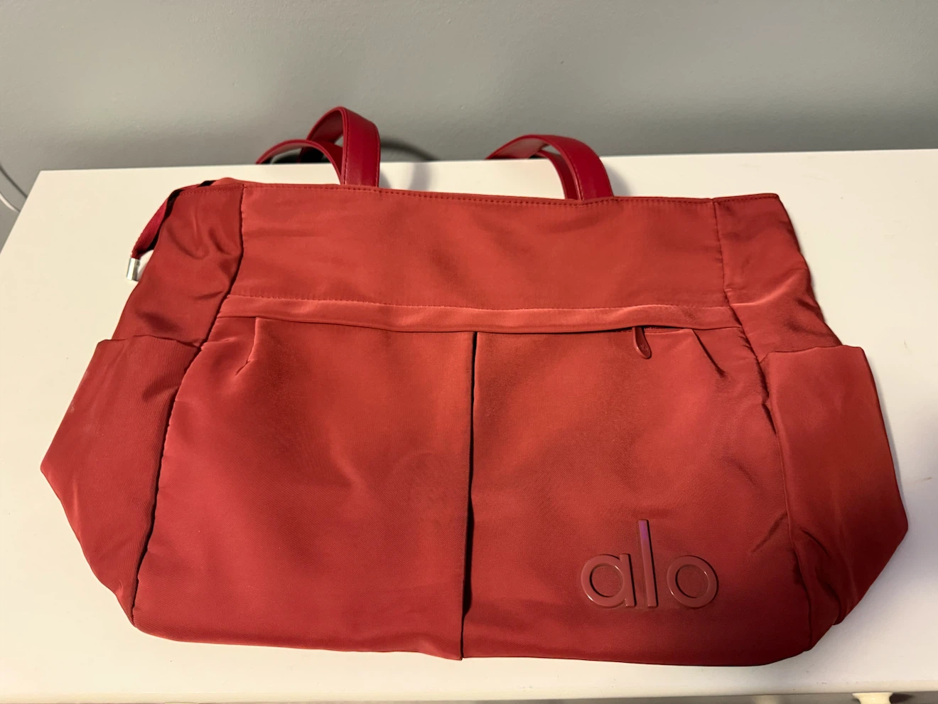 Alo Yoga Red Tote Bag - photo 2
