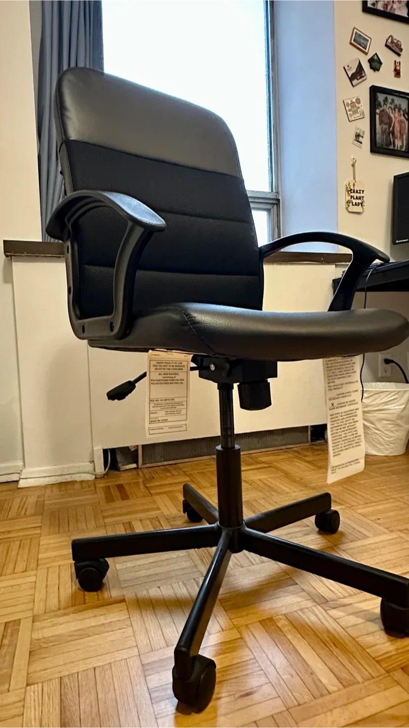 IKEA office set - chair and table - move out sale - photo 3