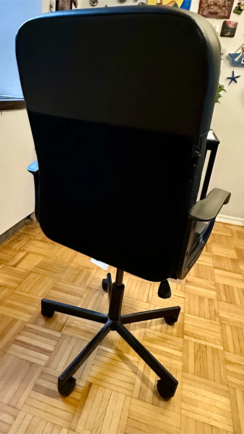 IKEA office set - chair and table - move out sale - photo 4