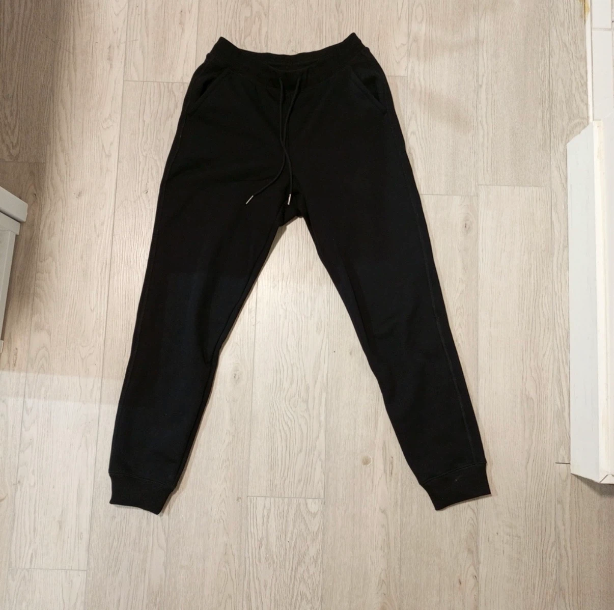 Uniqlo black joggers