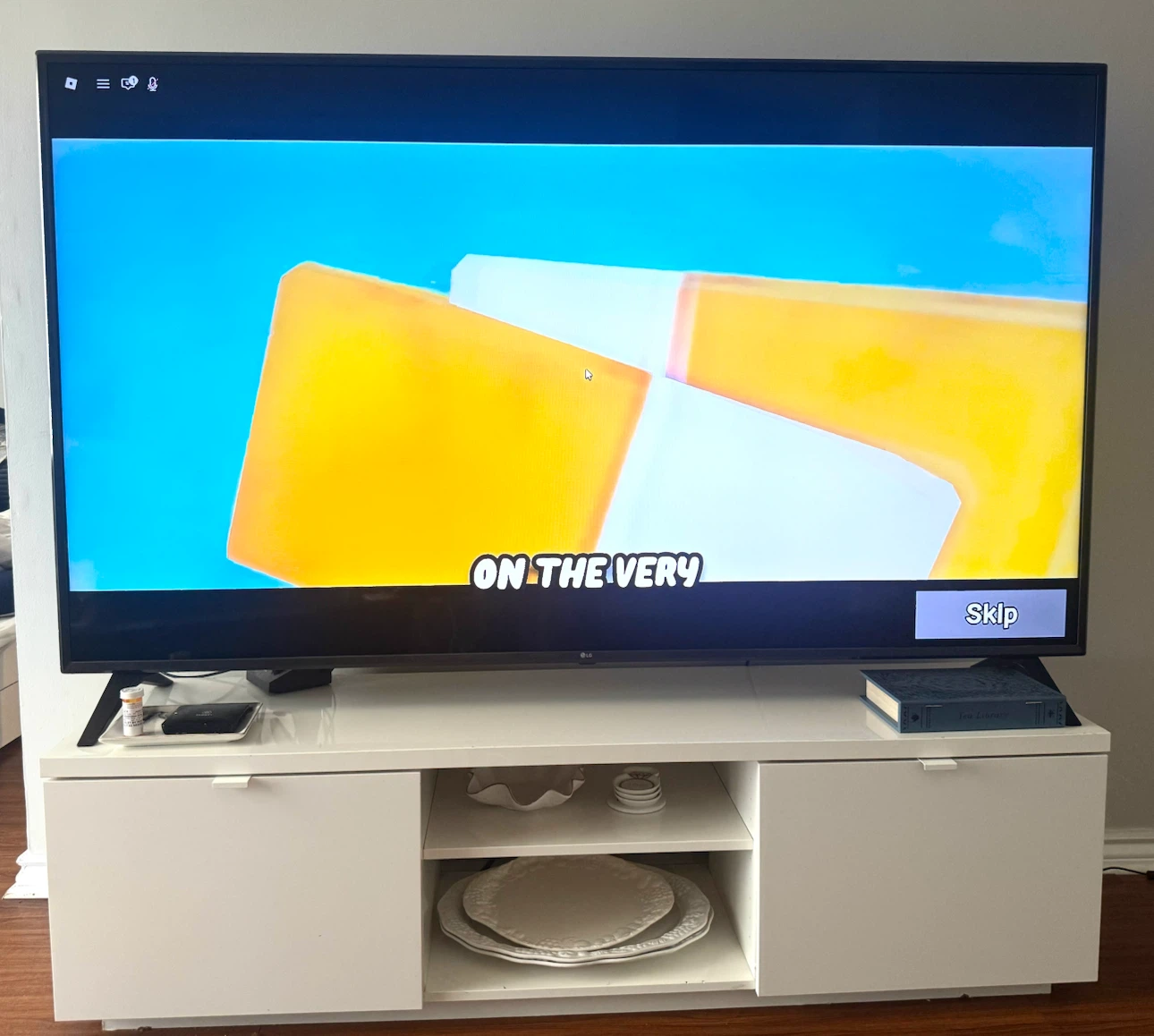 80” Smart LG TV perfect condition and IKEA TV Stand with Storage - photo 2