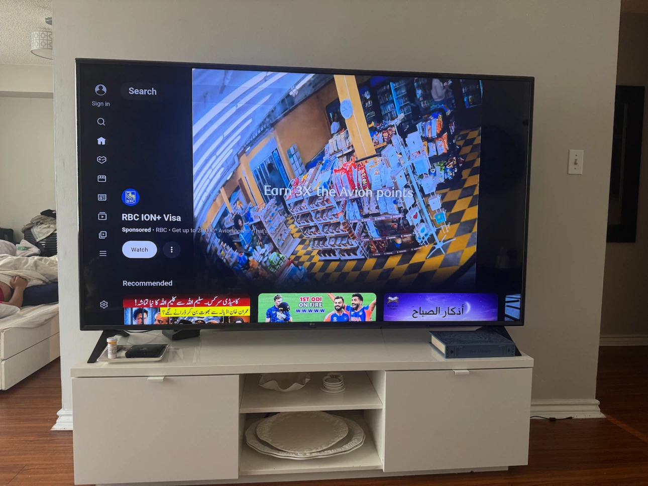 80” Smart LG TV perfect condition and IKEA TV Stand with Storage - photo 4