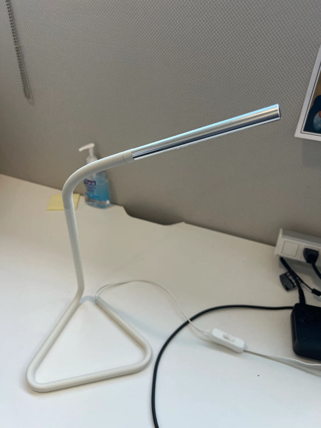 White LED Desk Lamp - photo 2