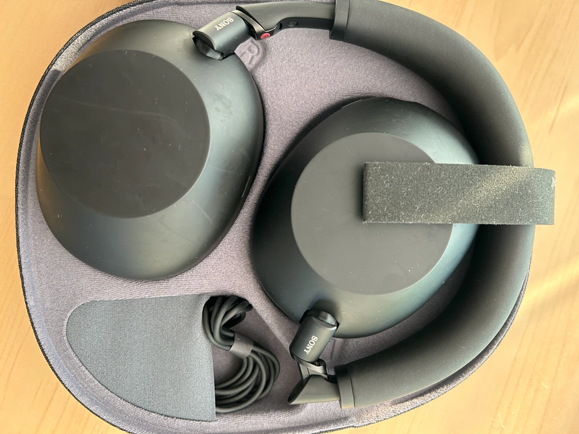 Sony WH-1000XM6 Noise Cancelling Headphones - Black - photo 2