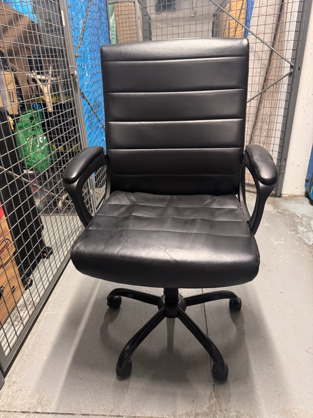 Black Faux Leather Office Chair - photo 2