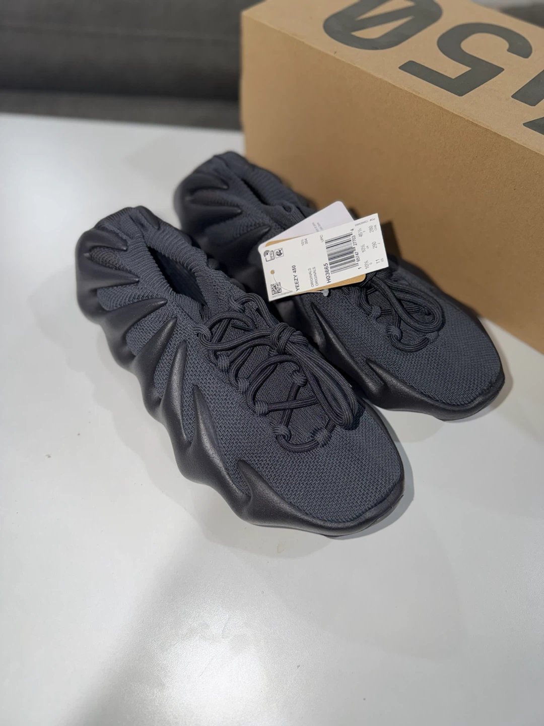 Yeezy 450 Utility Black - photo 5